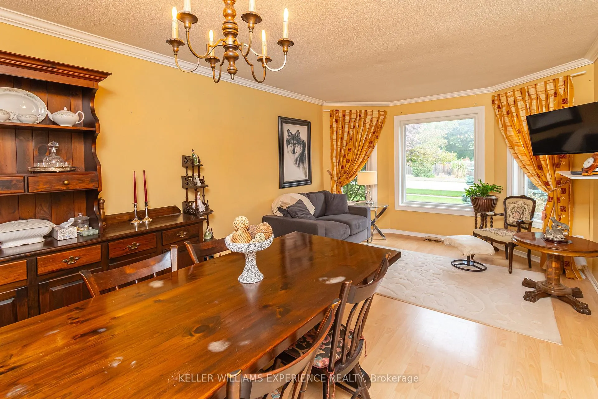 Photo 3 of 1053 Westmount Avenue, Innisfil, Alcona — HOMEH