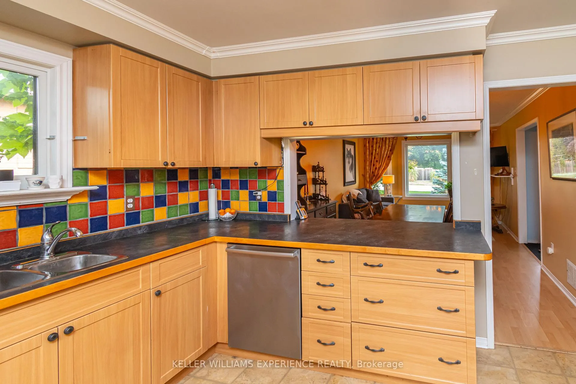 Photo 5 of 1053 Westmount Avenue, Innisfil, Alcona — HOMEH