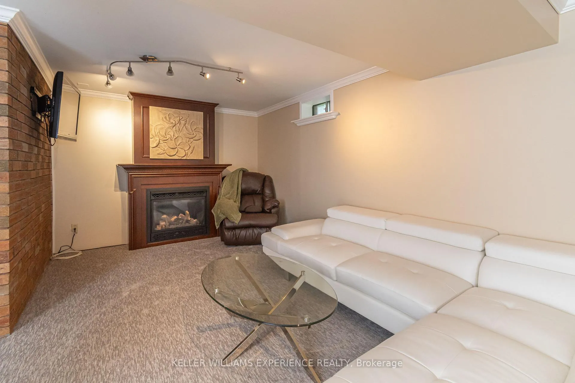 Photo 13 of 1053 Westmount Avenue, Innisfil, Alcona — HOMEH