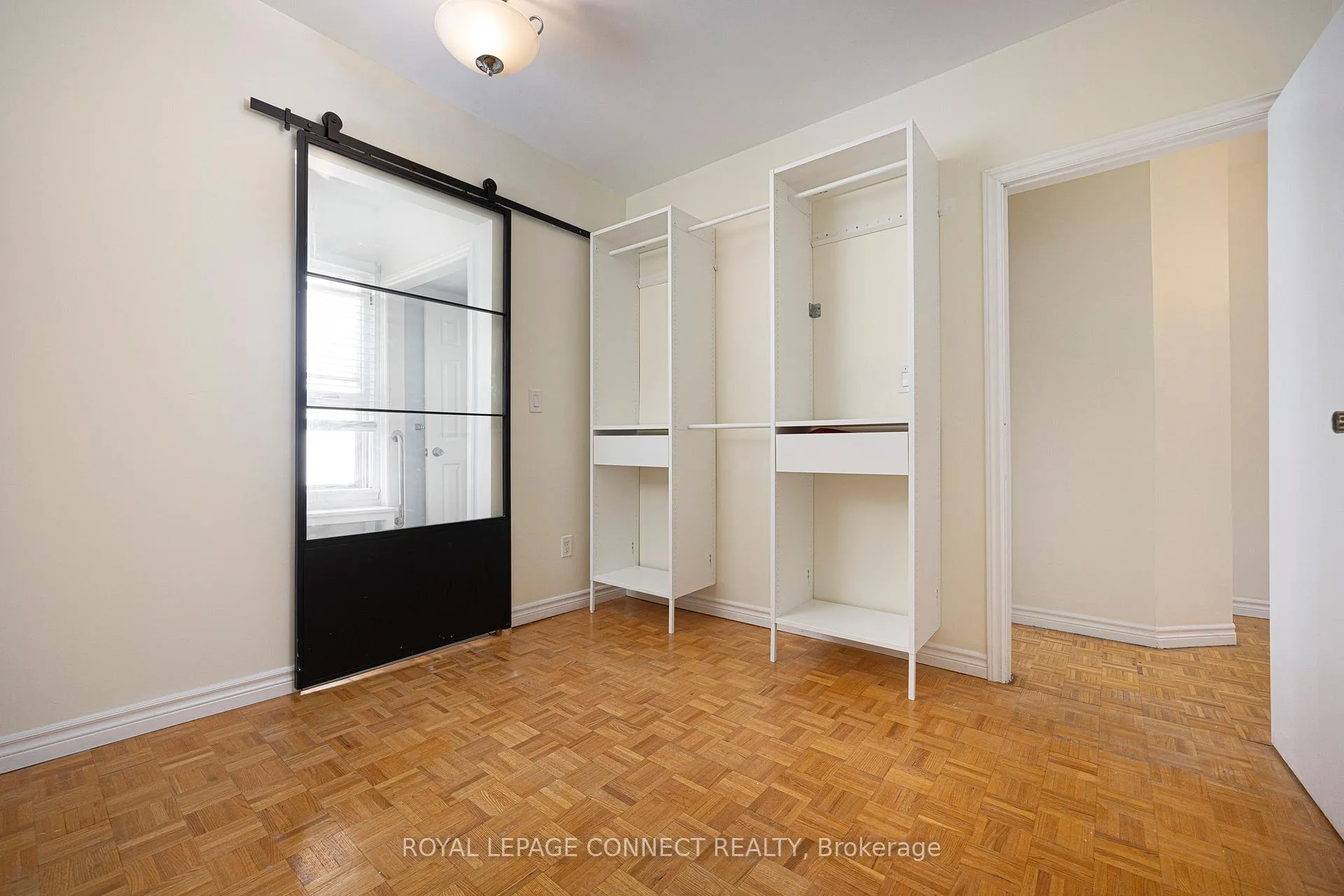 Photo 9 of Unit Main, 784 Adelaide Street W, Toronto, Niagara — HOMEH