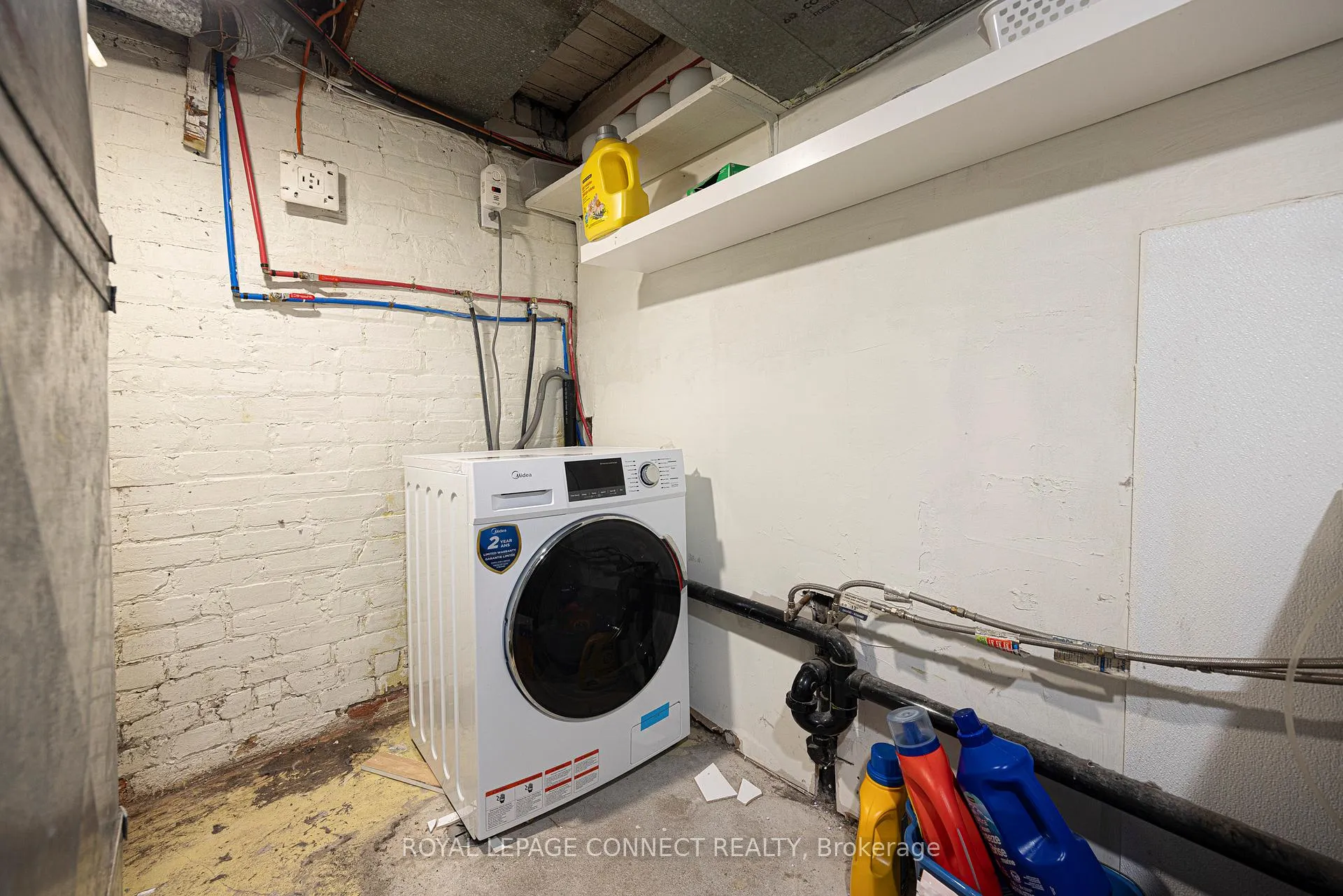 Photo 16 of Unit Main, 784 Adelaide Street W, Toronto, Niagara — HOMEH