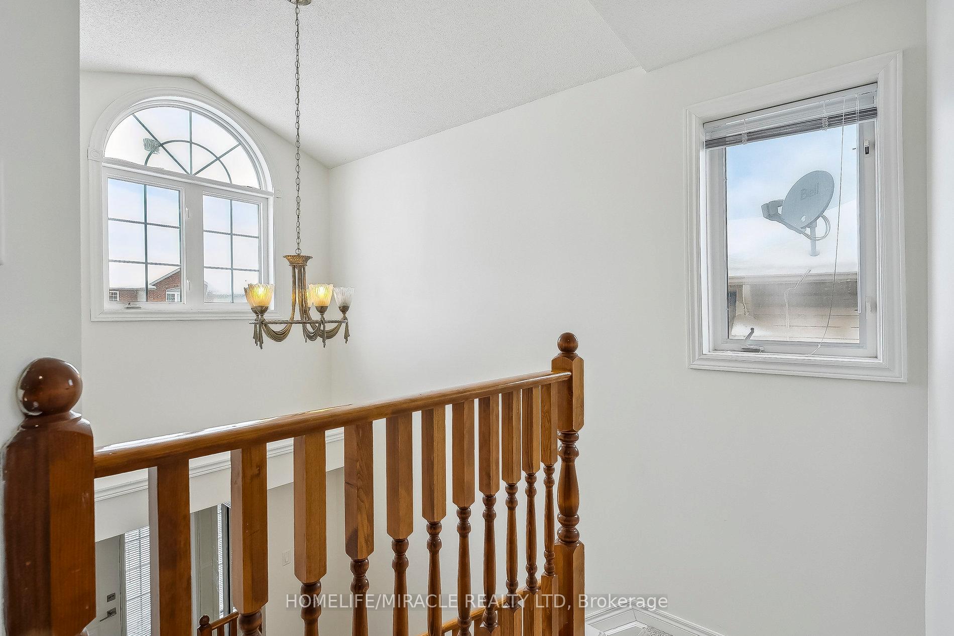 Photo 12 of 50 Raspberry Trail, Thorold, Confederation Heights — HOMEH