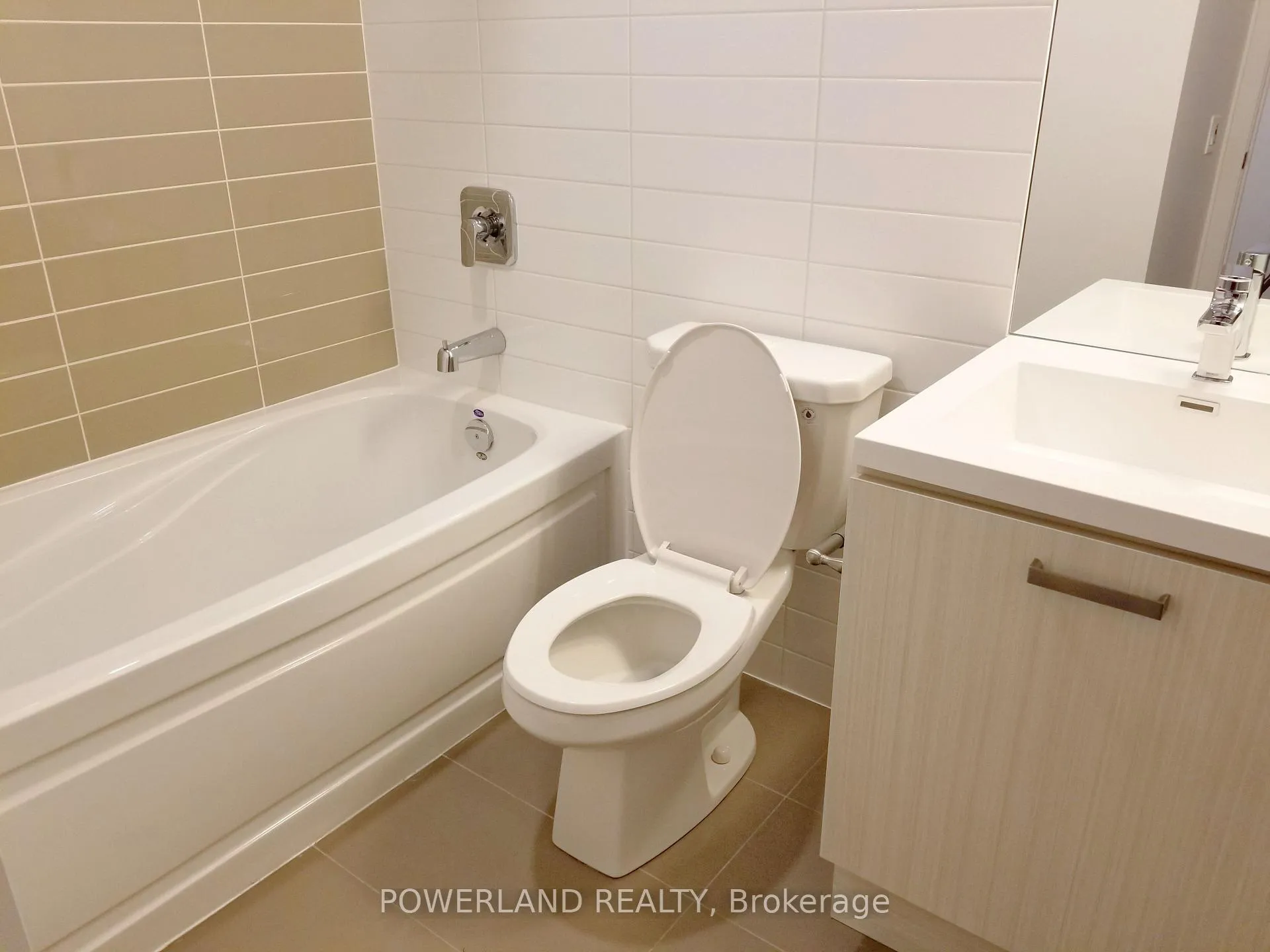 Photo 6 of Unit 2307, 125 Redpath Avenue, Toronto, Mount Pleasant West — HOMEH