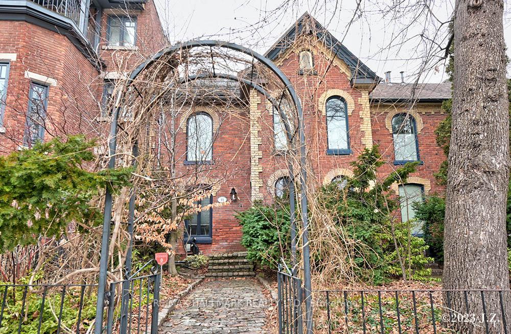 Front of 11 Rose Avenue