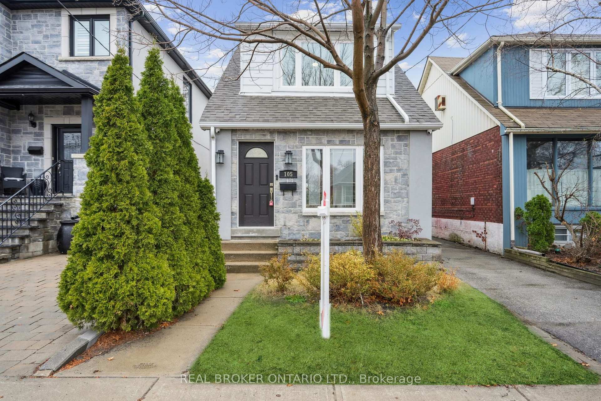 Photo 2 of 105 Wiley Avenue, Toronto, Danforth Village-East York — HOMEH