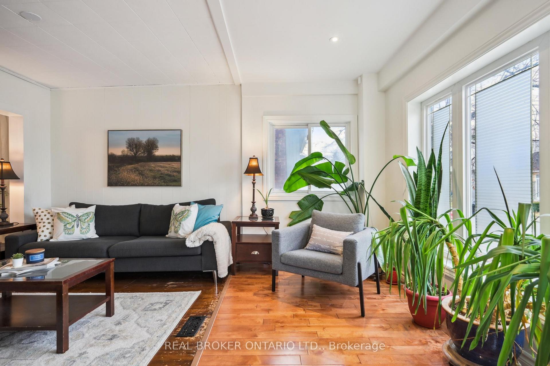 Photo 5 of 105 Wiley Avenue, Toronto, Danforth Village-East York — HOMEH