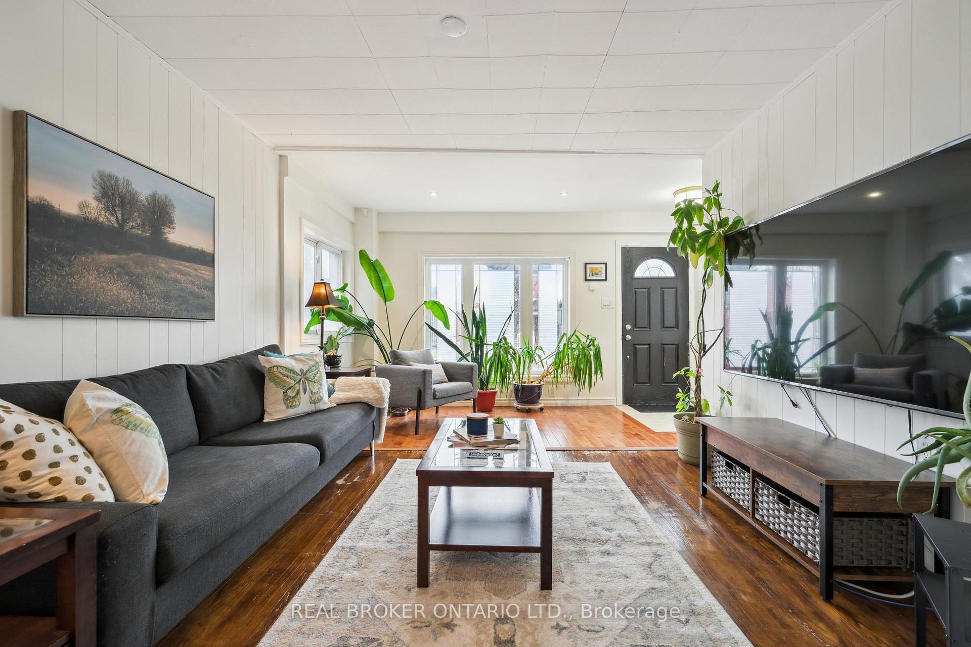 Photo 6 of 105 Wiley Avenue, Toronto, Danforth Village-East York — HOMEH