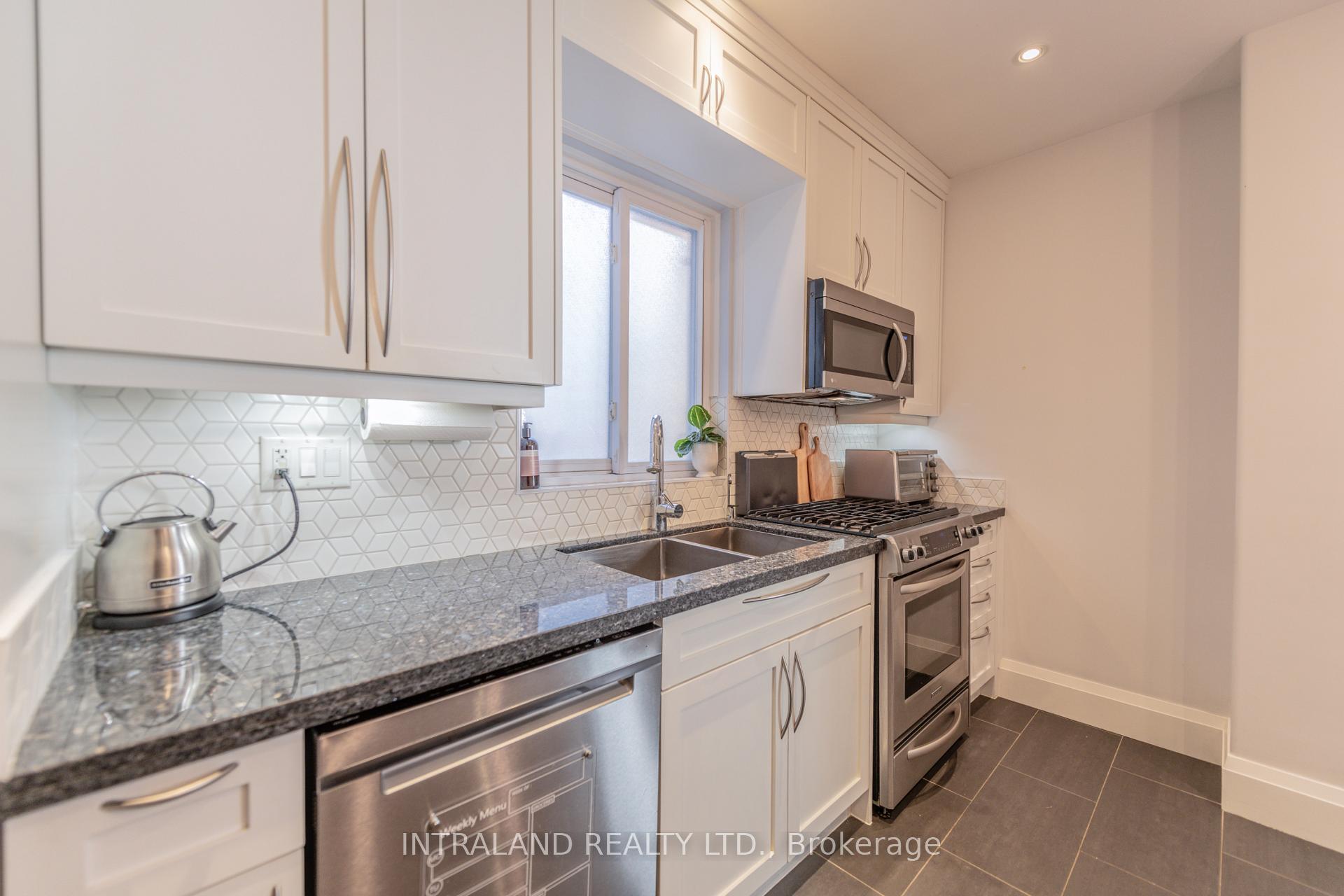Photo 13 of 98 Atlas Avenue, Toronto, Oakwood Village — HOMEH