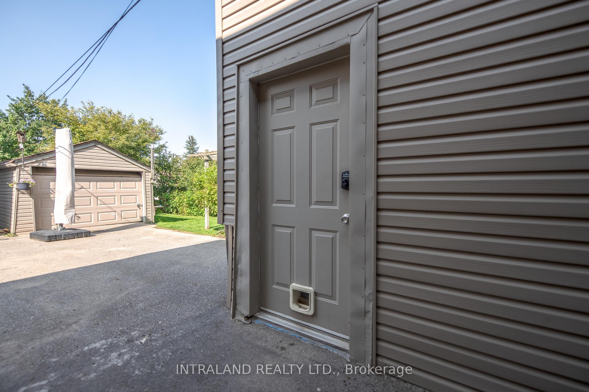 Photo 30 of 98 Atlas Avenue, Toronto, Oakwood Village — HOMEH