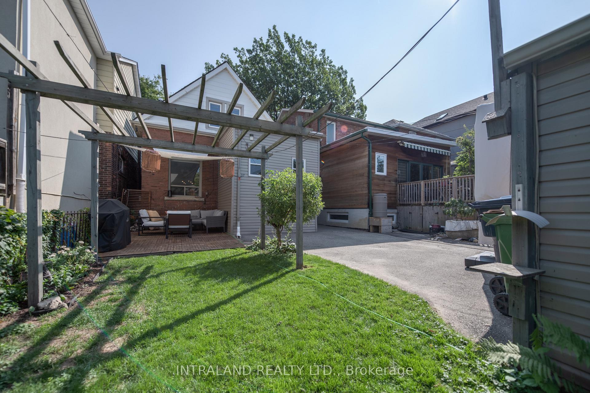 Photo 33 of 98 Atlas Avenue, Toronto, Oakwood Village — HOMEH