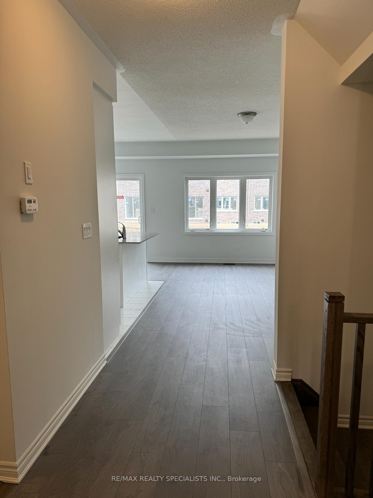 Photo 4 of 132 Sapphire Way, Thorold, Rolling Meadows — HOMEH