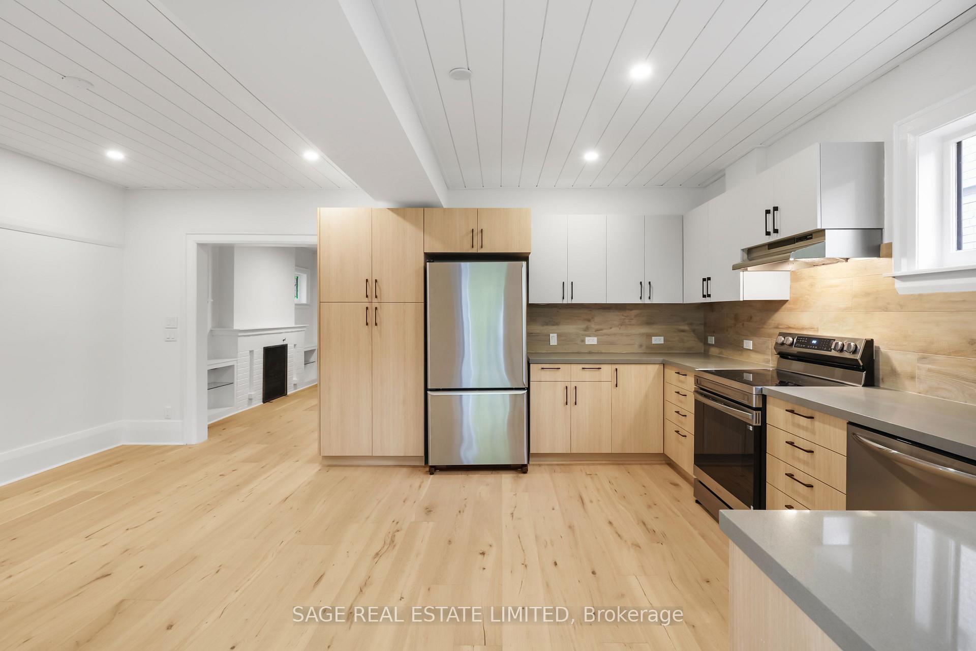 Photo 14 of 25 Birdsall Avenue, Toronto, Yonge-Eglinton — HOMEH