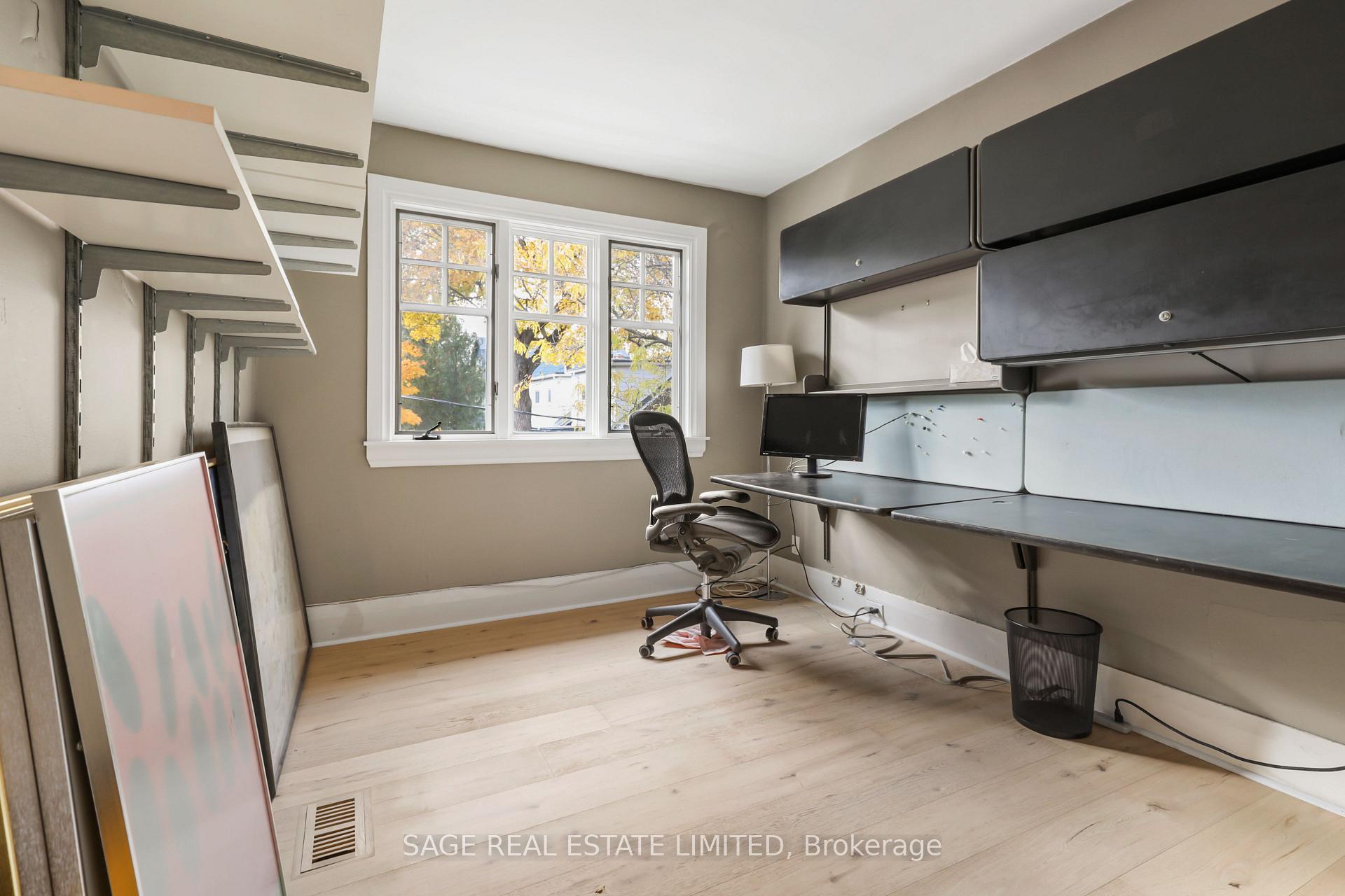 Photo 18 of 25 Birdsall Avenue, Toronto, Yonge-Eglinton — HOMEH