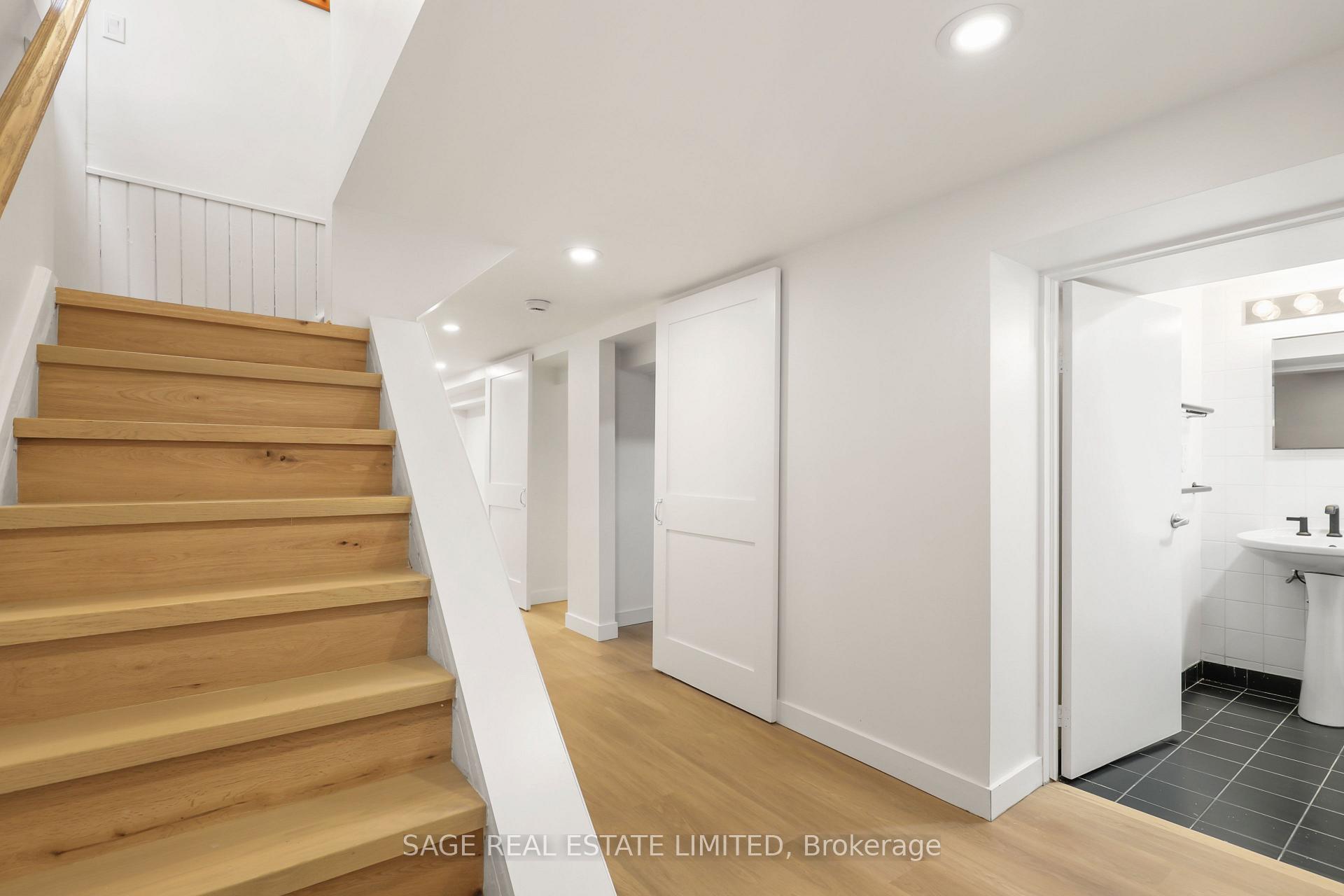 Photo 21 of 25 Birdsall Avenue, Toronto, Yonge-Eglinton — HOMEH