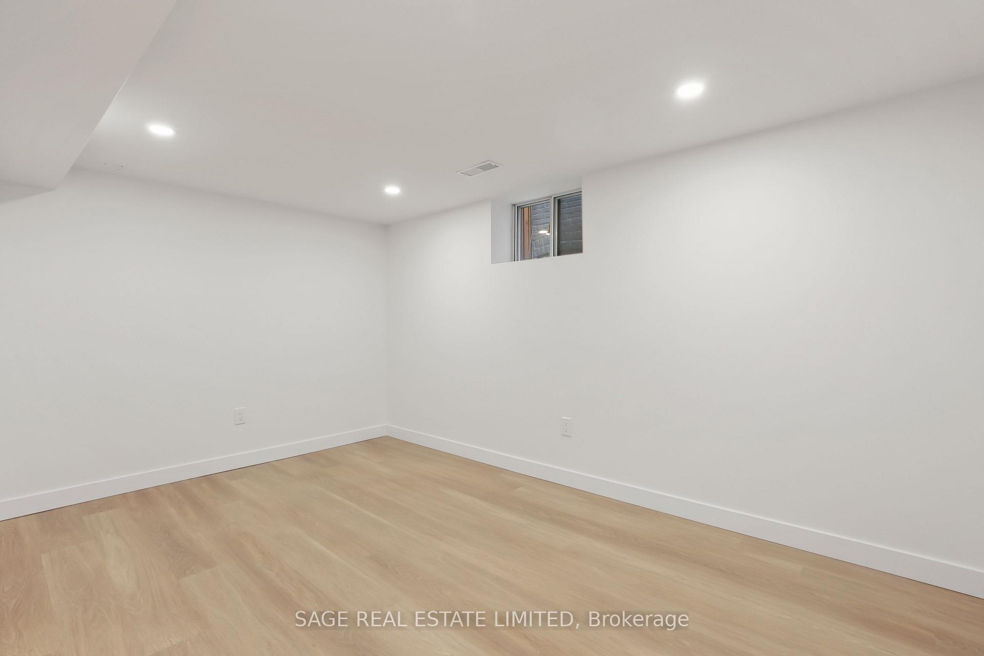 Photo 25 of 25 Birdsall Avenue, Toronto, Yonge-Eglinton — HOMEH