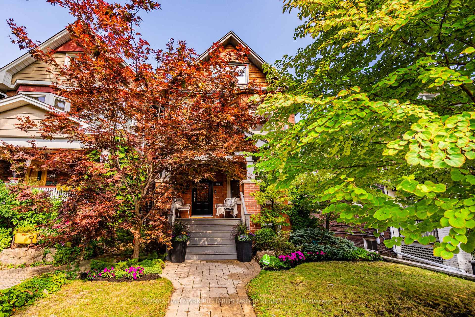 Photo 2 of 107 Lee Avenue, Toronto, The Beaches — HOMEH