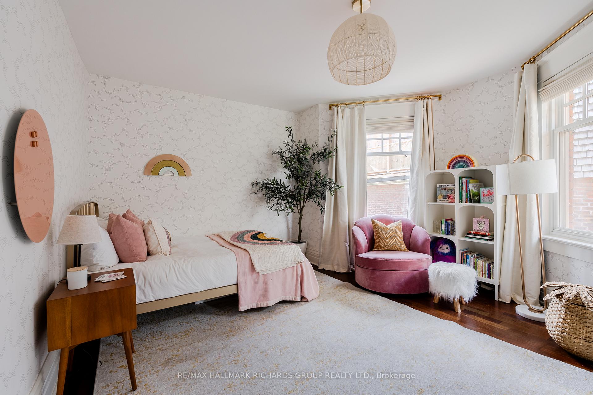 Photo 17 of 107 Lee Avenue, Toronto, The Beaches — HOMEH