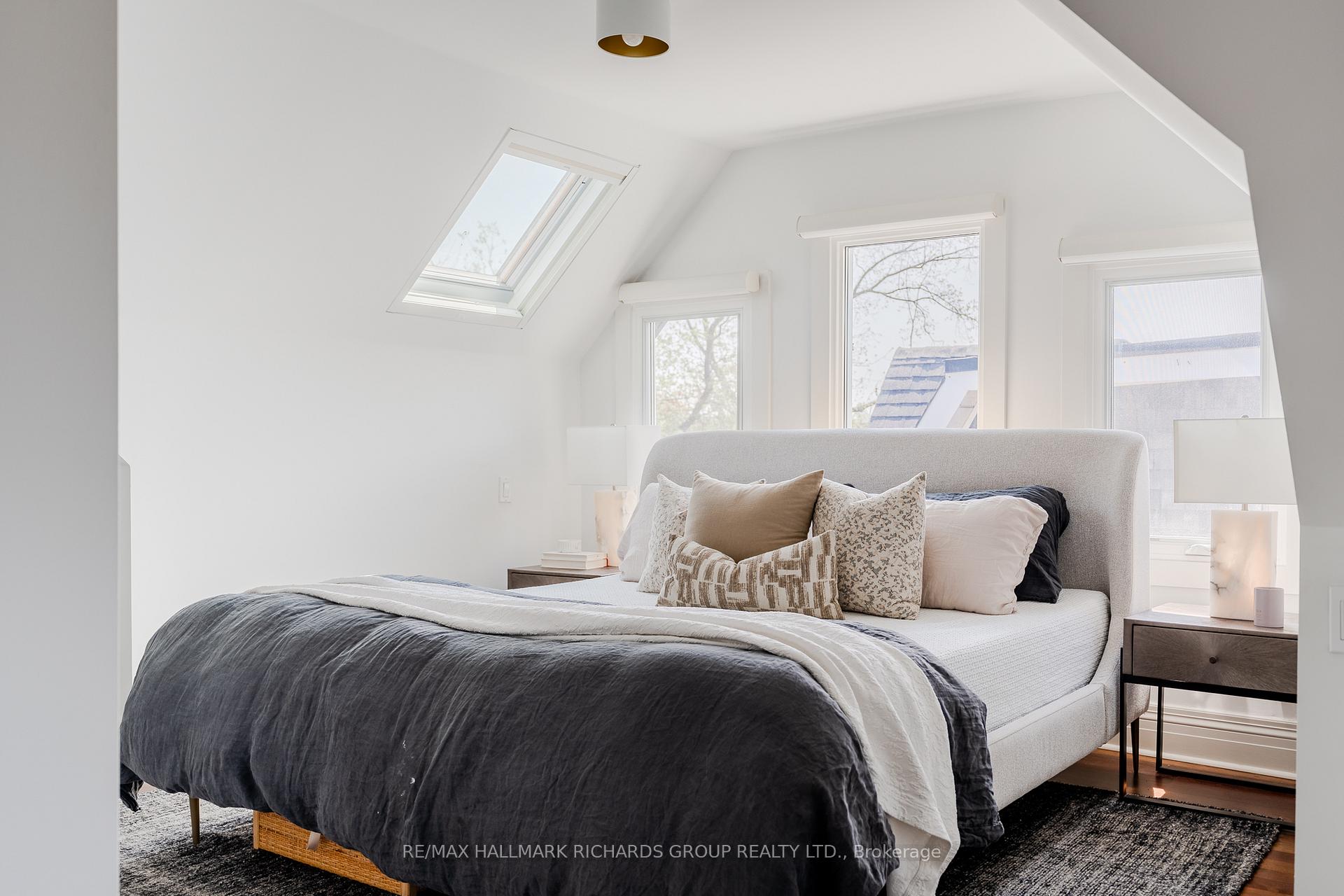 Photo 23 of 107 Lee Avenue, Toronto, The Beaches — HOMEH