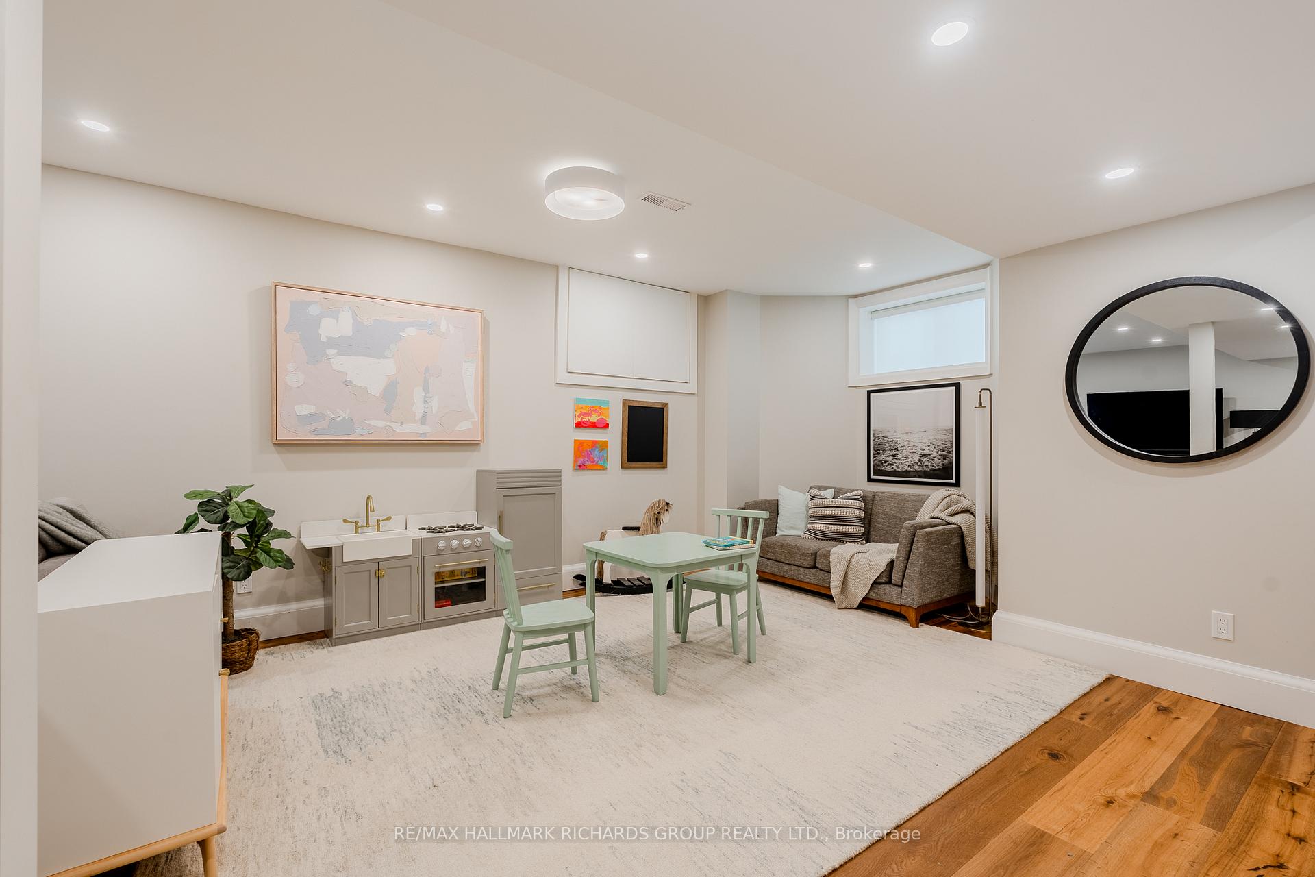 Photo 25 of 107 Lee Avenue, Toronto, The Beaches — HOMEH