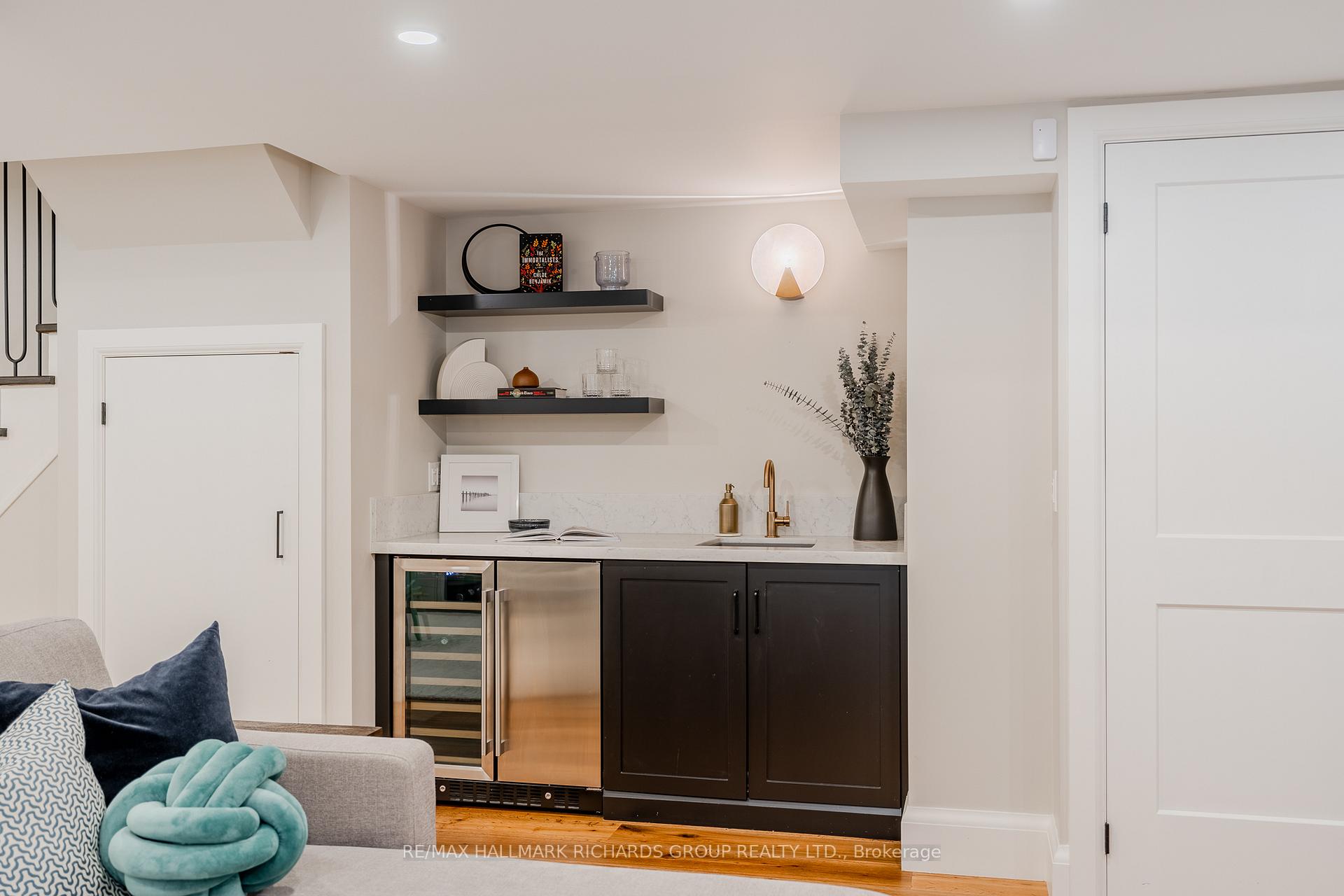 Photo 28 of 107 Lee Avenue, Toronto, The Beaches — HOMEH