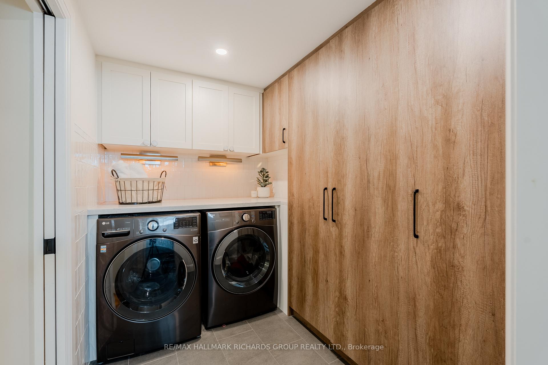 Photo 29 of 107 Lee Avenue, Toronto, The Beaches — HOMEH