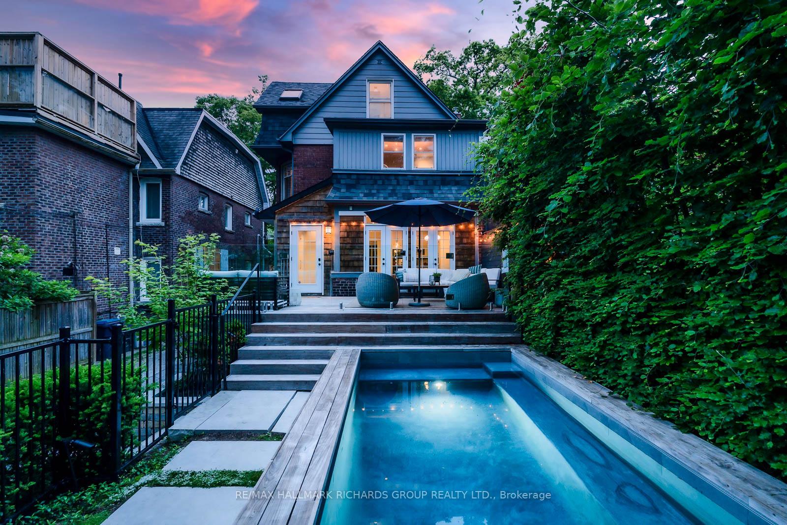 Photo 35 of 107 Lee Avenue, Toronto, The Beaches — HOMEH