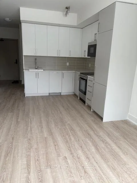 Photo 6 of Unit 451, 2075 King Road, King, King City — HOMEH