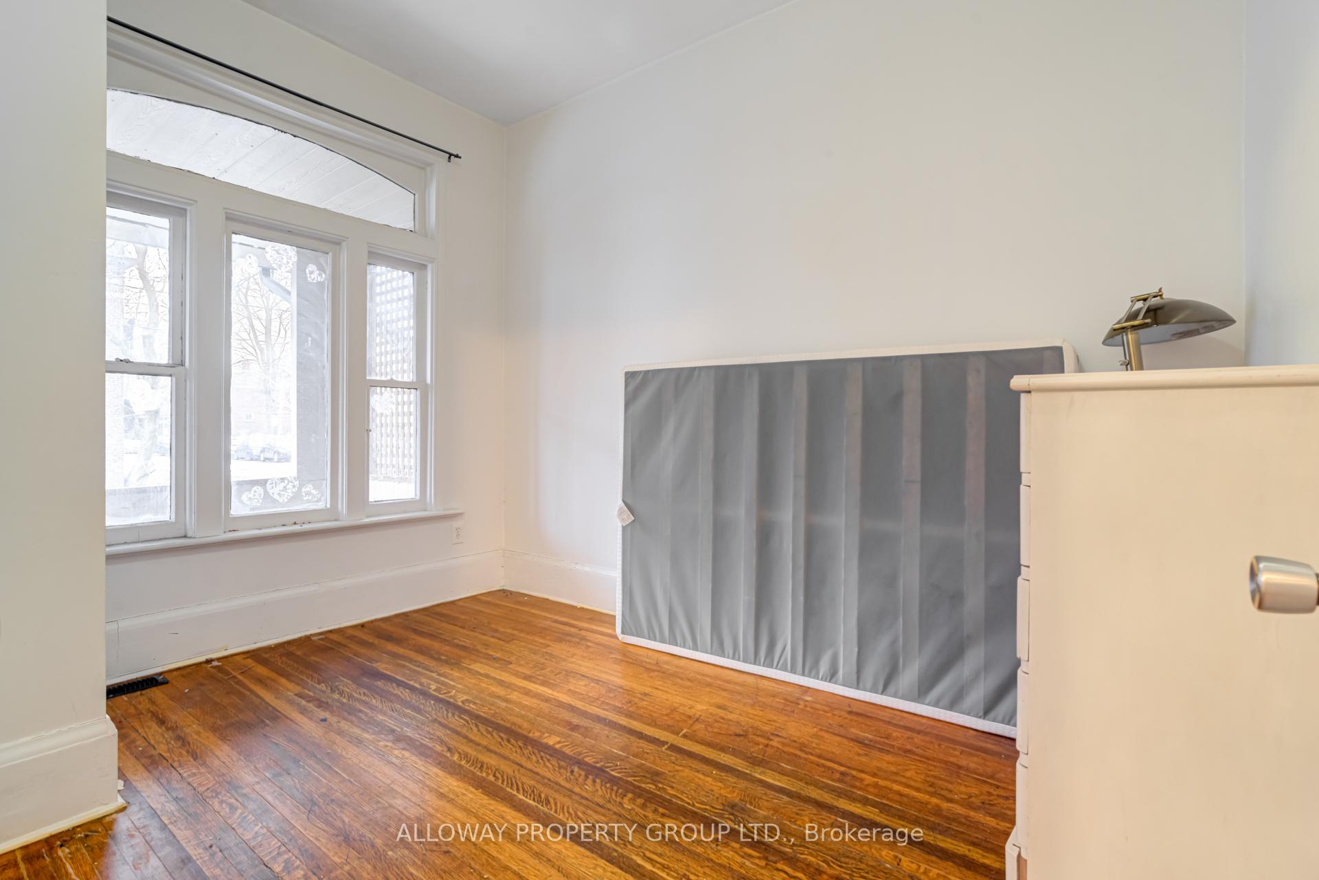 Photo 6 of 1059 Bathurst Street, Toronto, The Annex — HOMEH