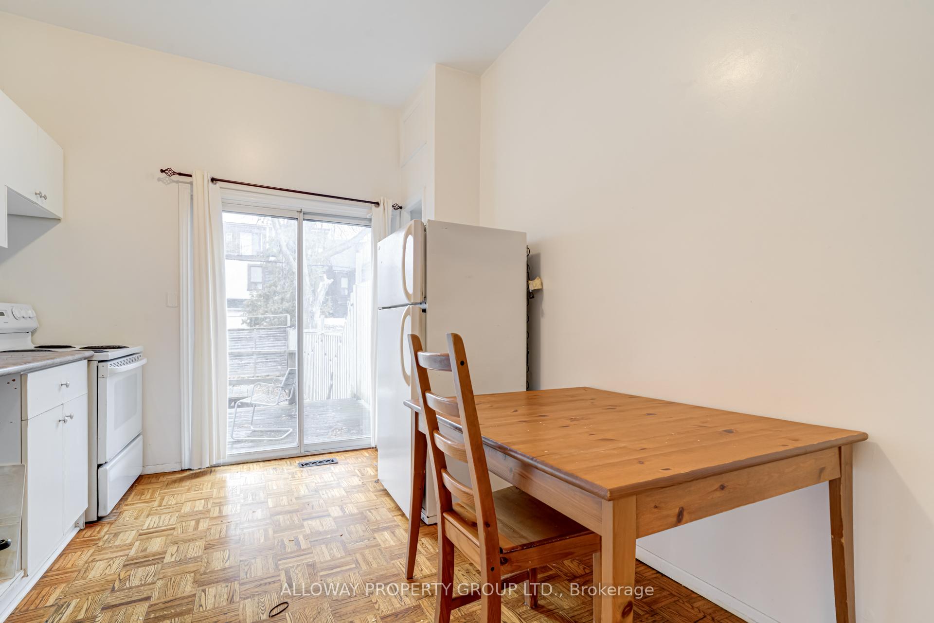 Photo 9 of 1059 Bathurst Street, Toronto, The Annex — HOMEH