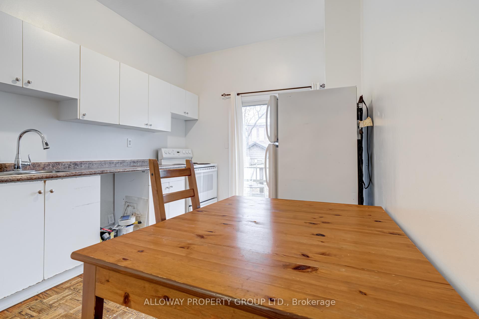 Photo 11 of 1059 Bathurst Street, Toronto, The Annex — HOMEH