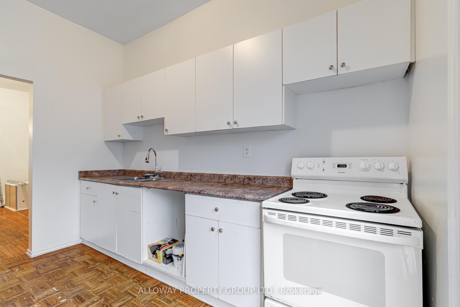 Photo 14 of 1059 Bathurst Street, Toronto, The Annex — HOMEH