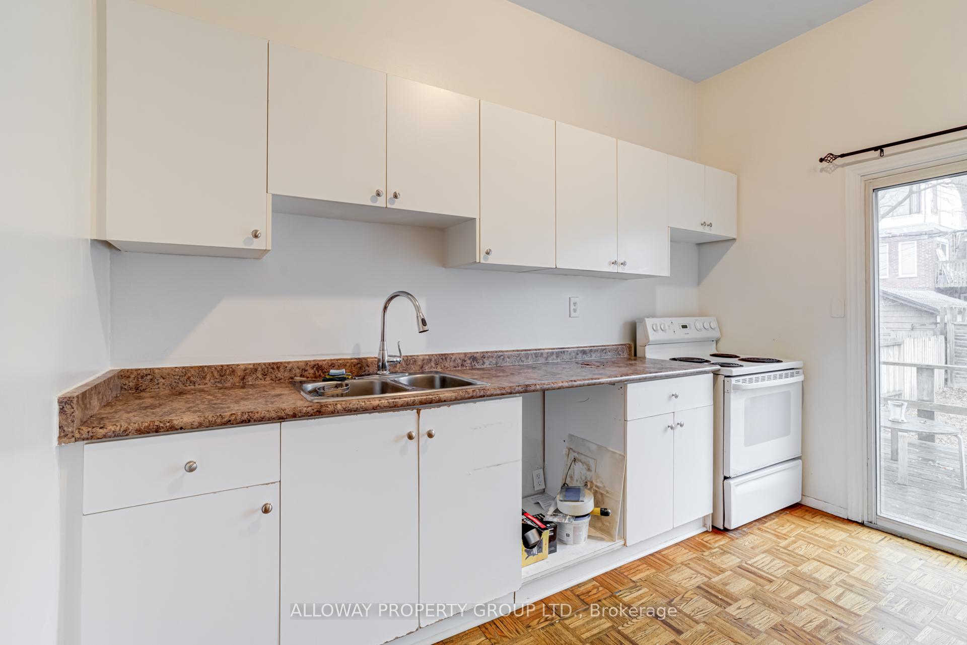 Photo 15 of 1059 Bathurst Street, Toronto, The Annex — HOMEH