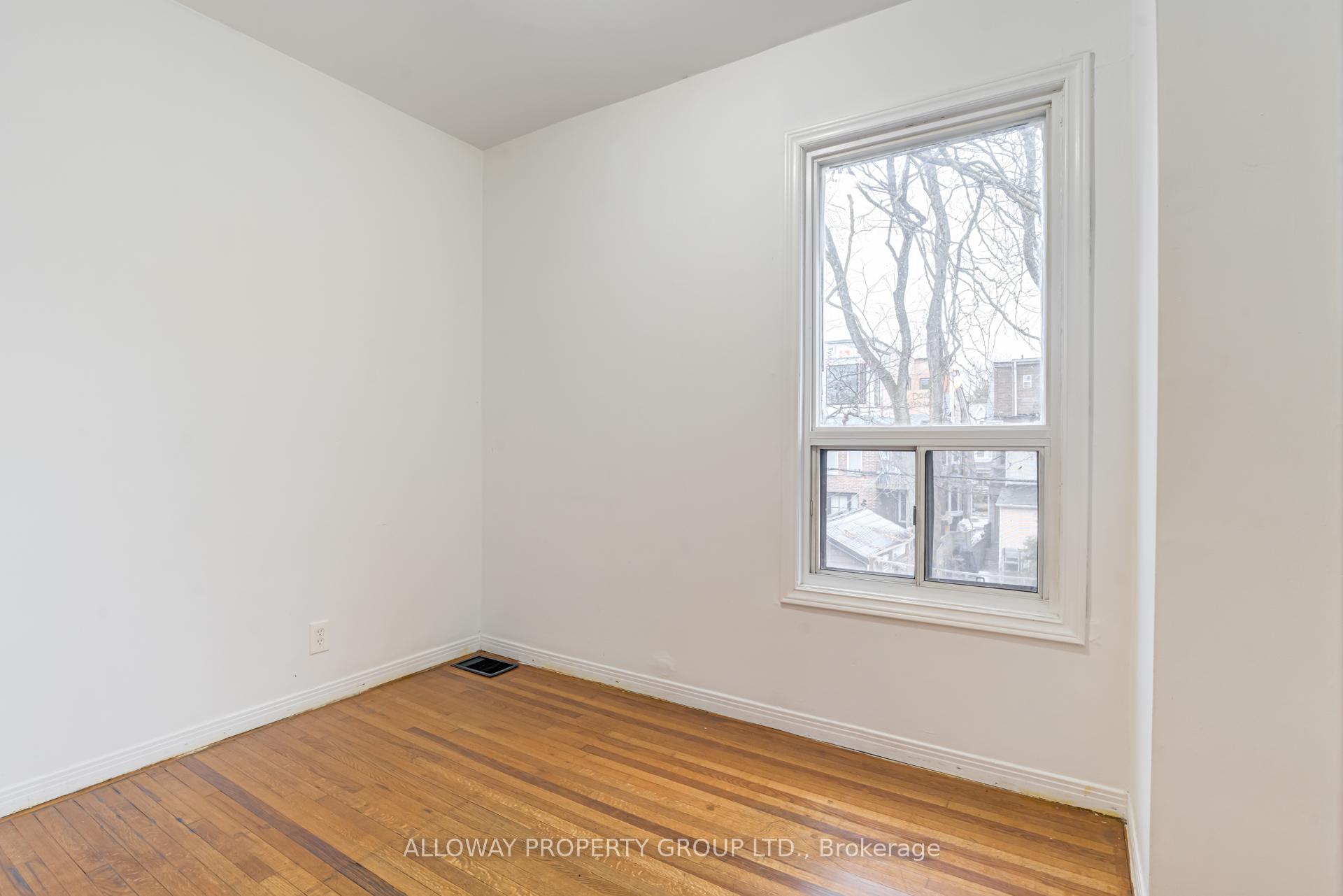 Photo 31 of 1059 Bathurst Street, Toronto, The Annex — HOMEH