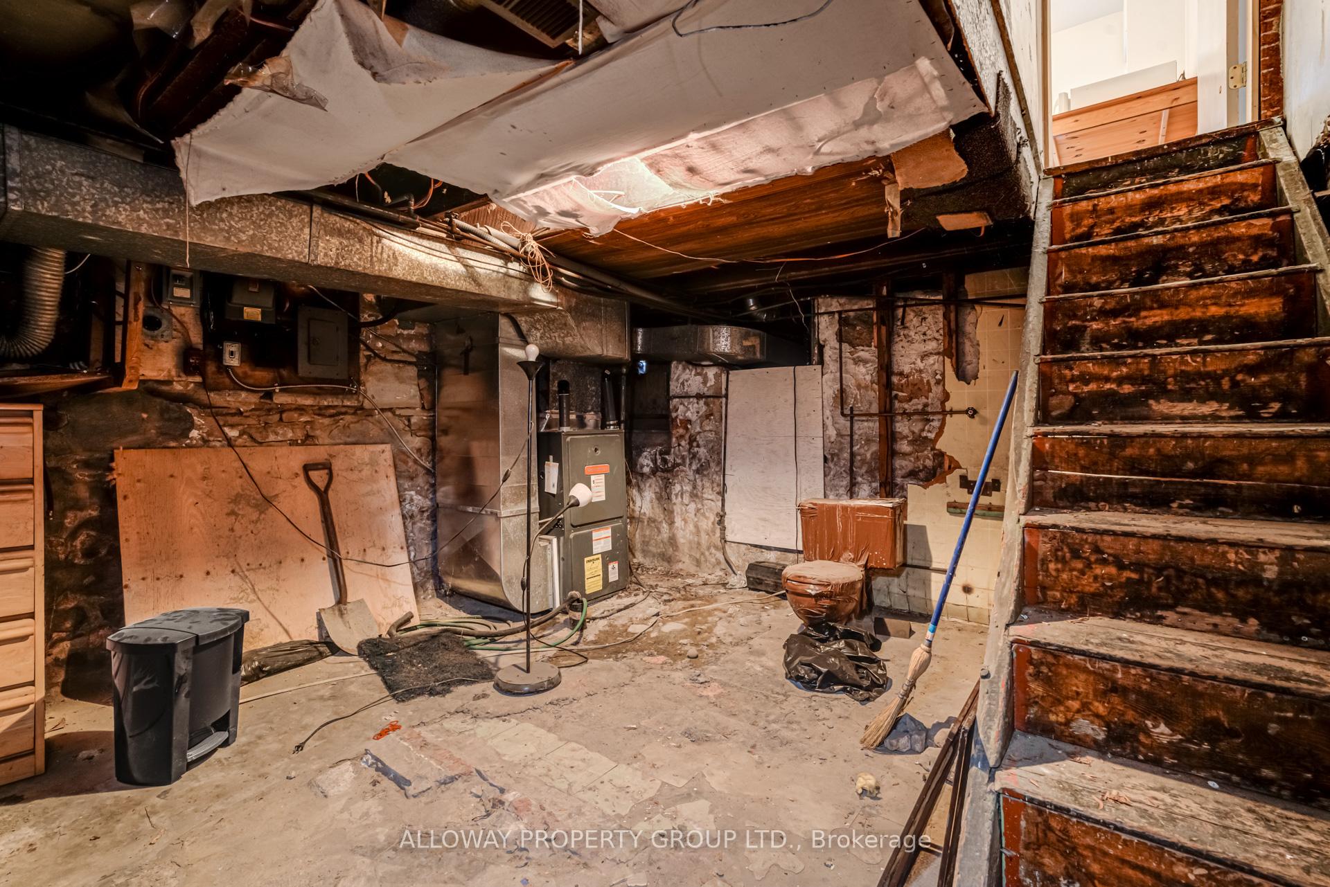 Photo 28 of 1059 Bathurst Street, Toronto, The Annex — HOMEH