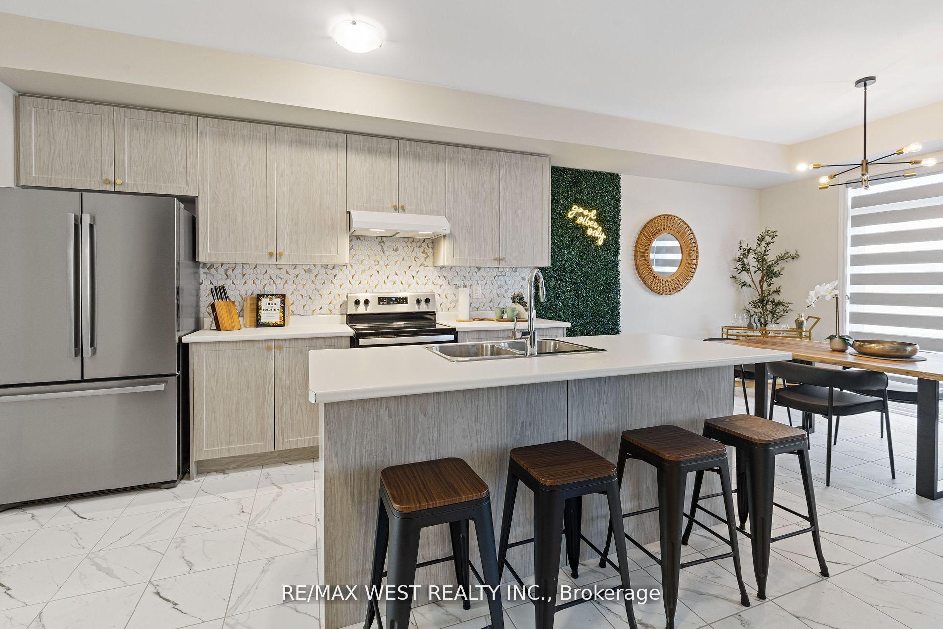 Photo 7 of 399 Barker Parkway, Thorold, Rolling Meadows — HOMEH