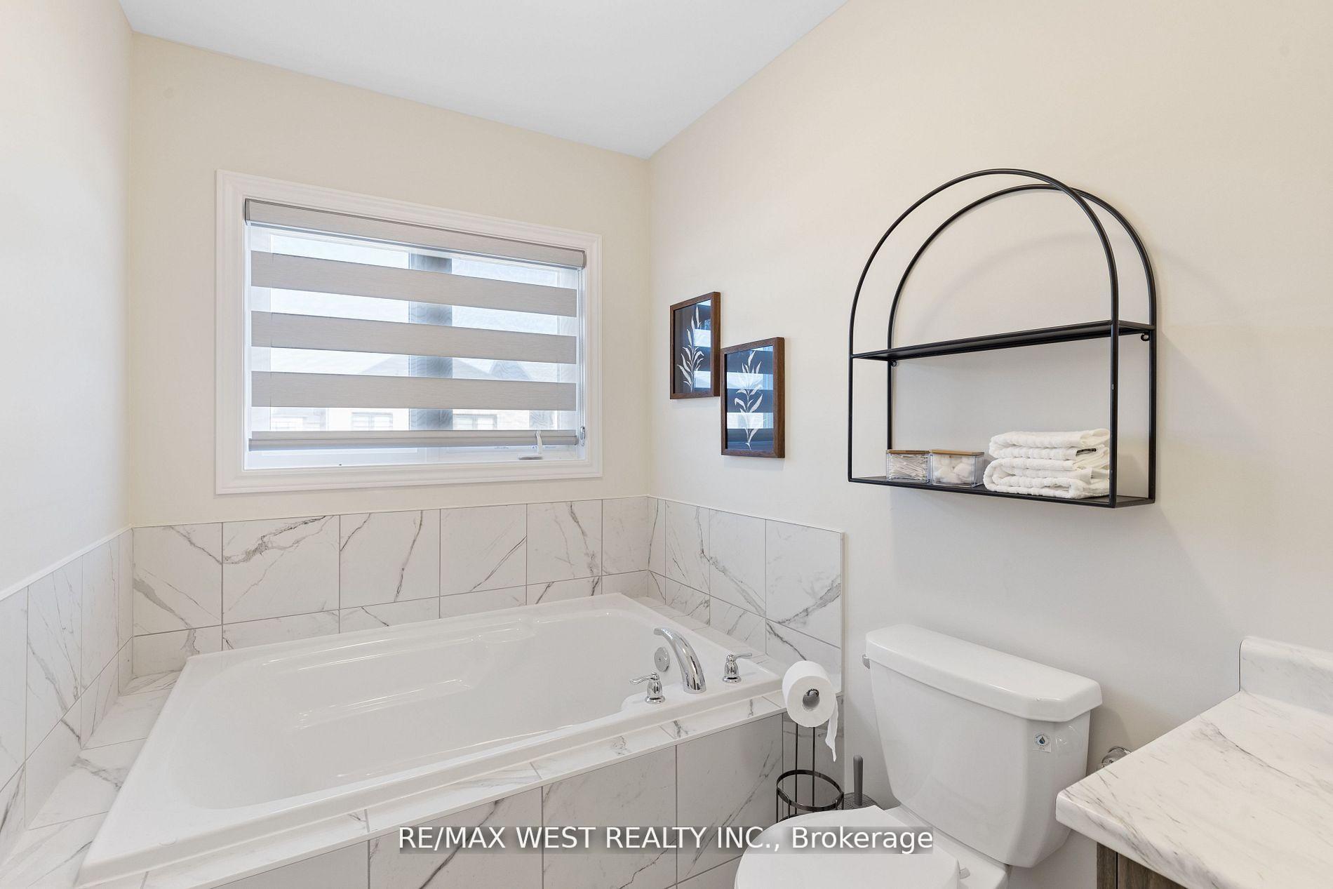 Photo 30 of 399 Barker Parkway, Thorold, Rolling Meadows — HOMEH