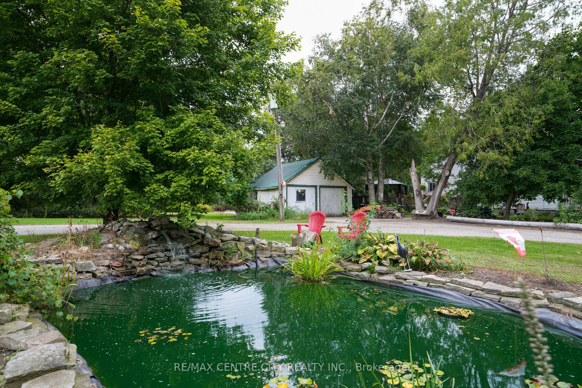 Photo 5 of 8874 Inadale Drive, Strathroy-Caradoc, Rural Strathroy-Caradoc — HOMEH