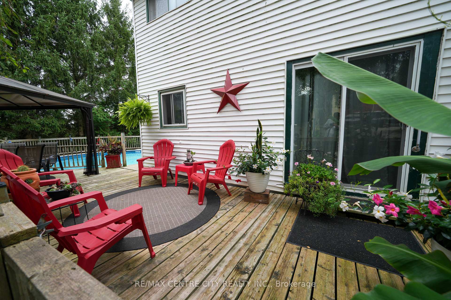 Photo 12 of 8874 Inadale Drive, Strathroy-Caradoc, Rural Strathroy-Caradoc — HOMEH