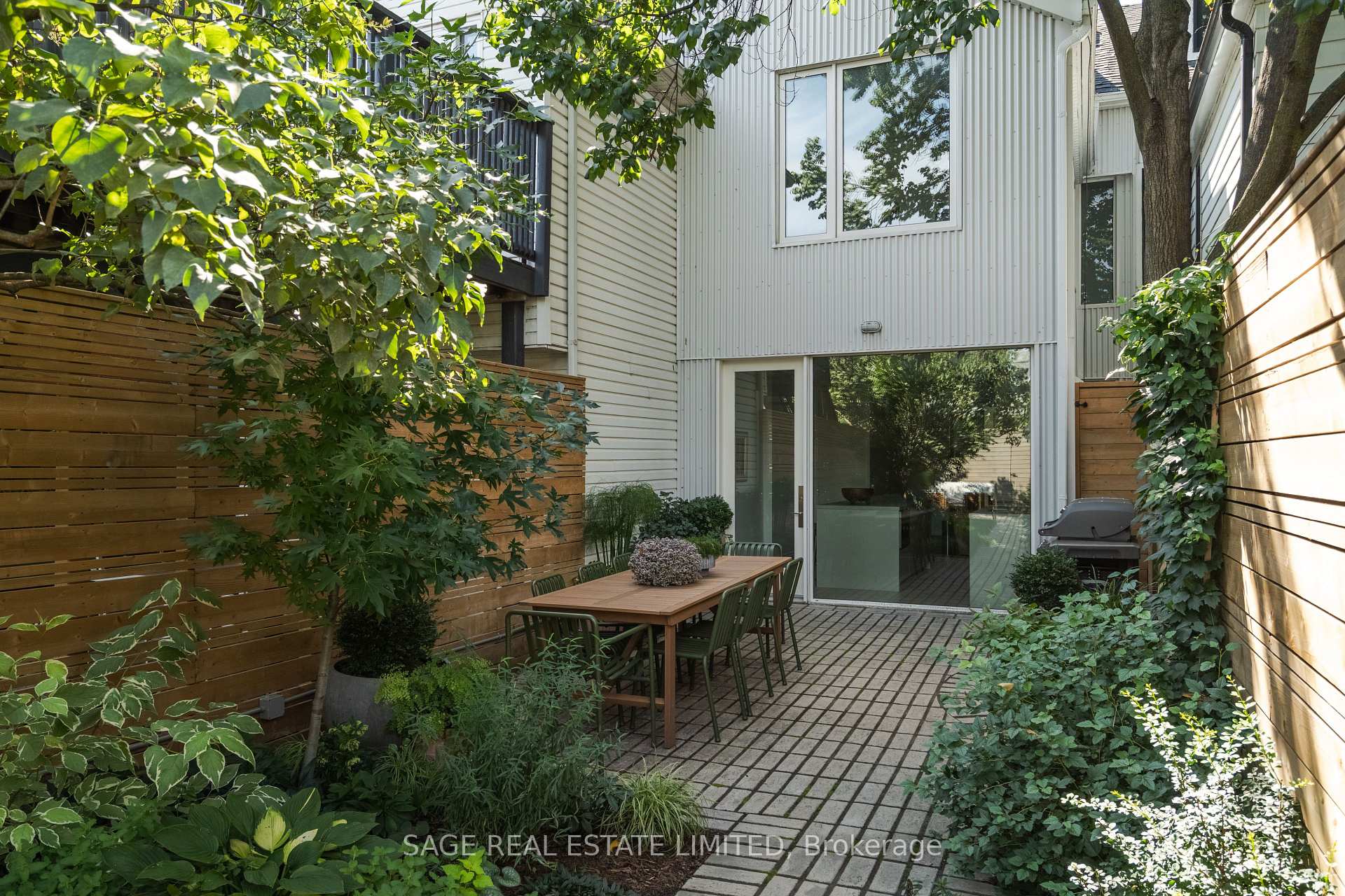 Photo 33 of 120 Argyle Street, Toronto, Trinity-Bellwoods — HOMEH