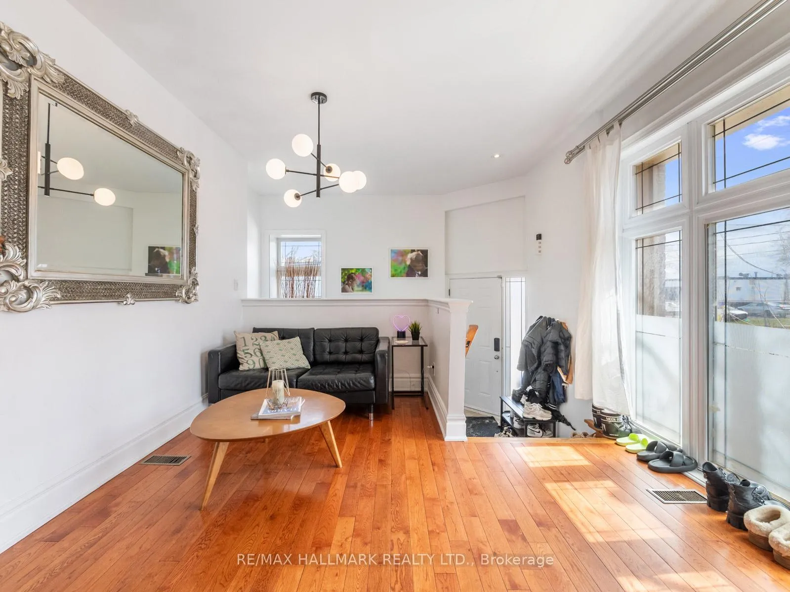 Photo 3 of 112A Morse Street, Toronto, South Riverdale — HOMEH