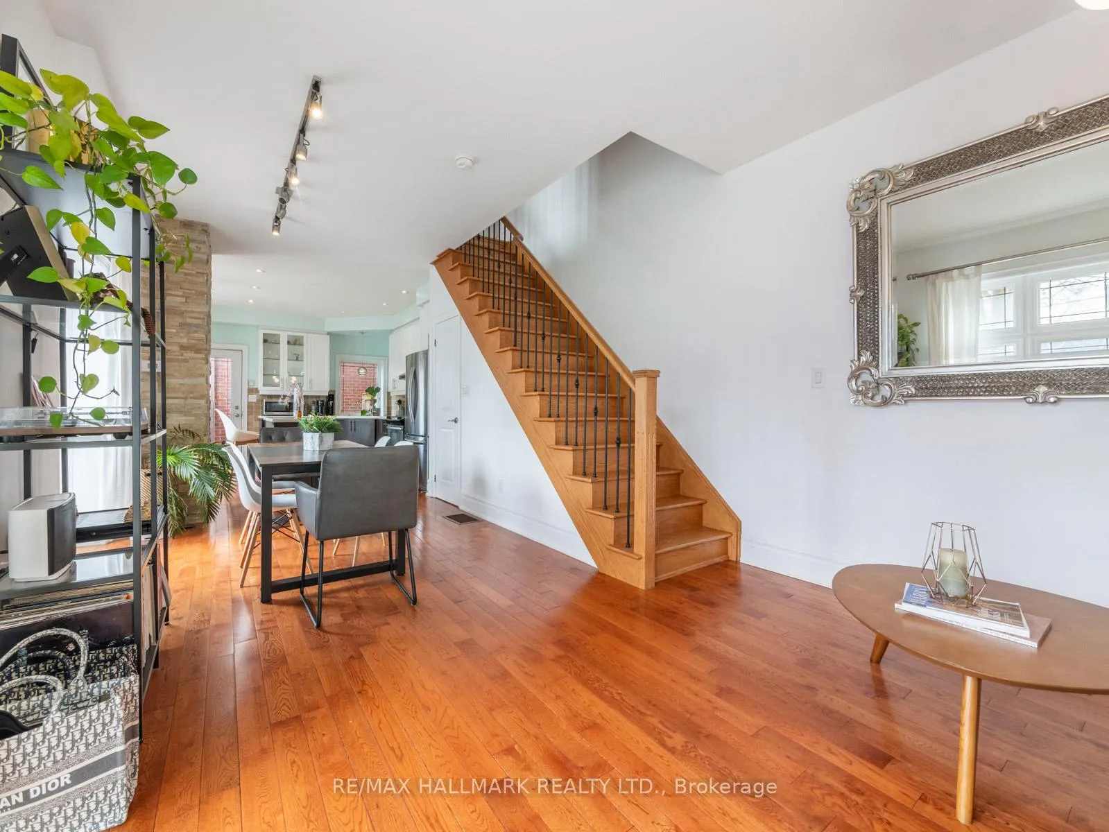 Photo 4 of 112A Morse Street, Toronto, South Riverdale — HOMEH