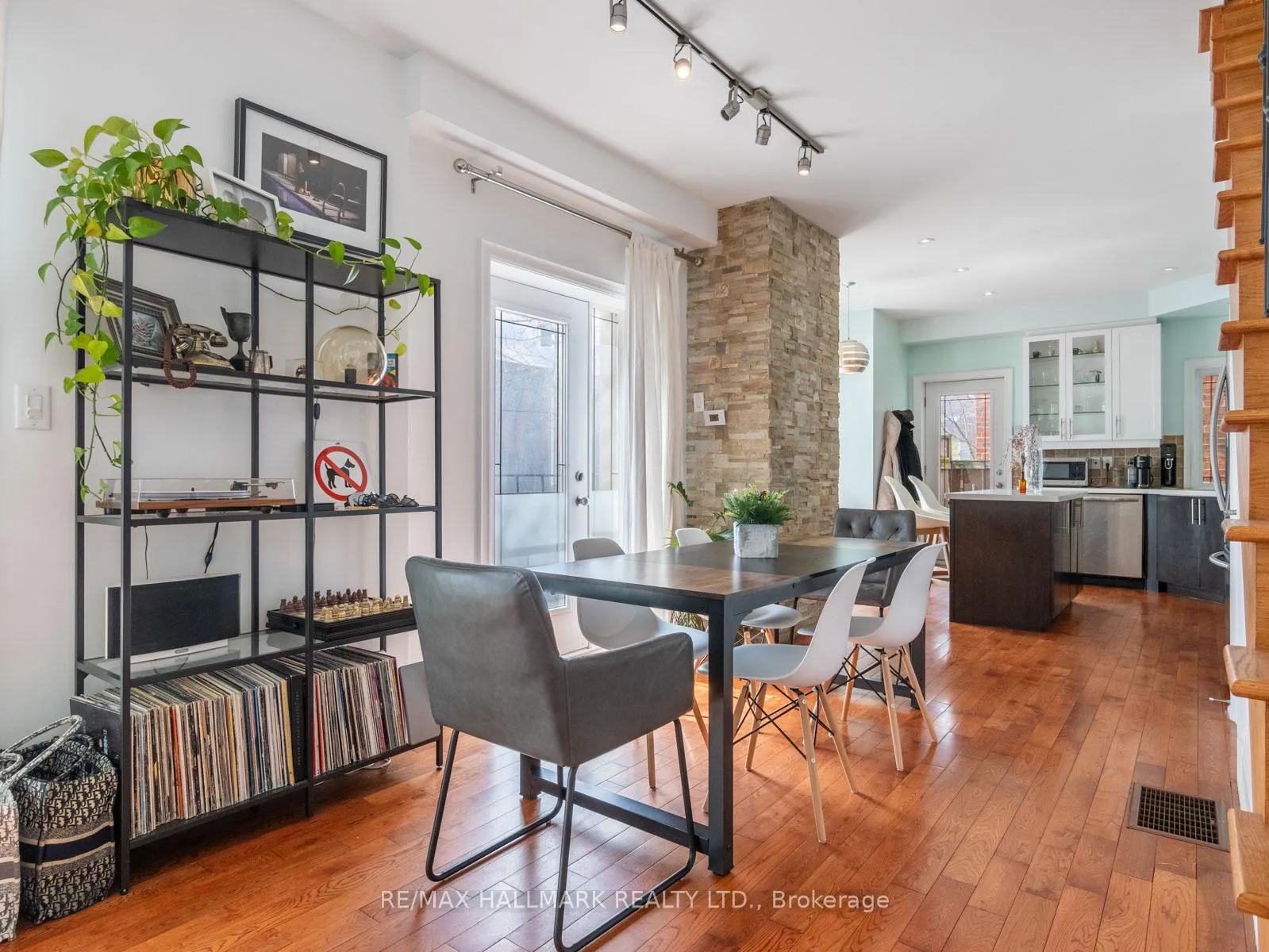 Photo 7 of 112A Morse Street, Toronto, South Riverdale — HOMEH