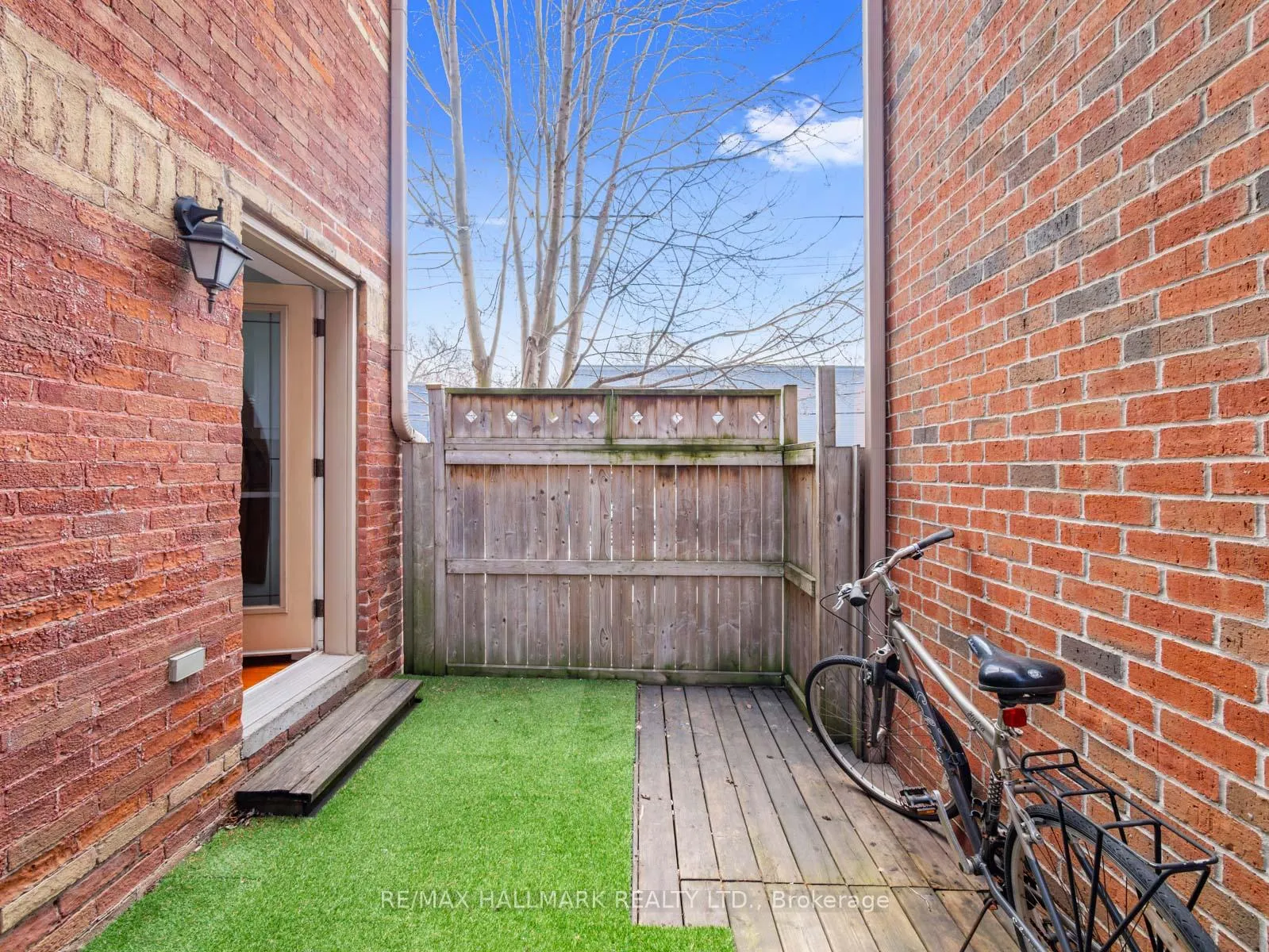 Photo 19 of 112A Morse Street, Toronto, South Riverdale — HOMEH