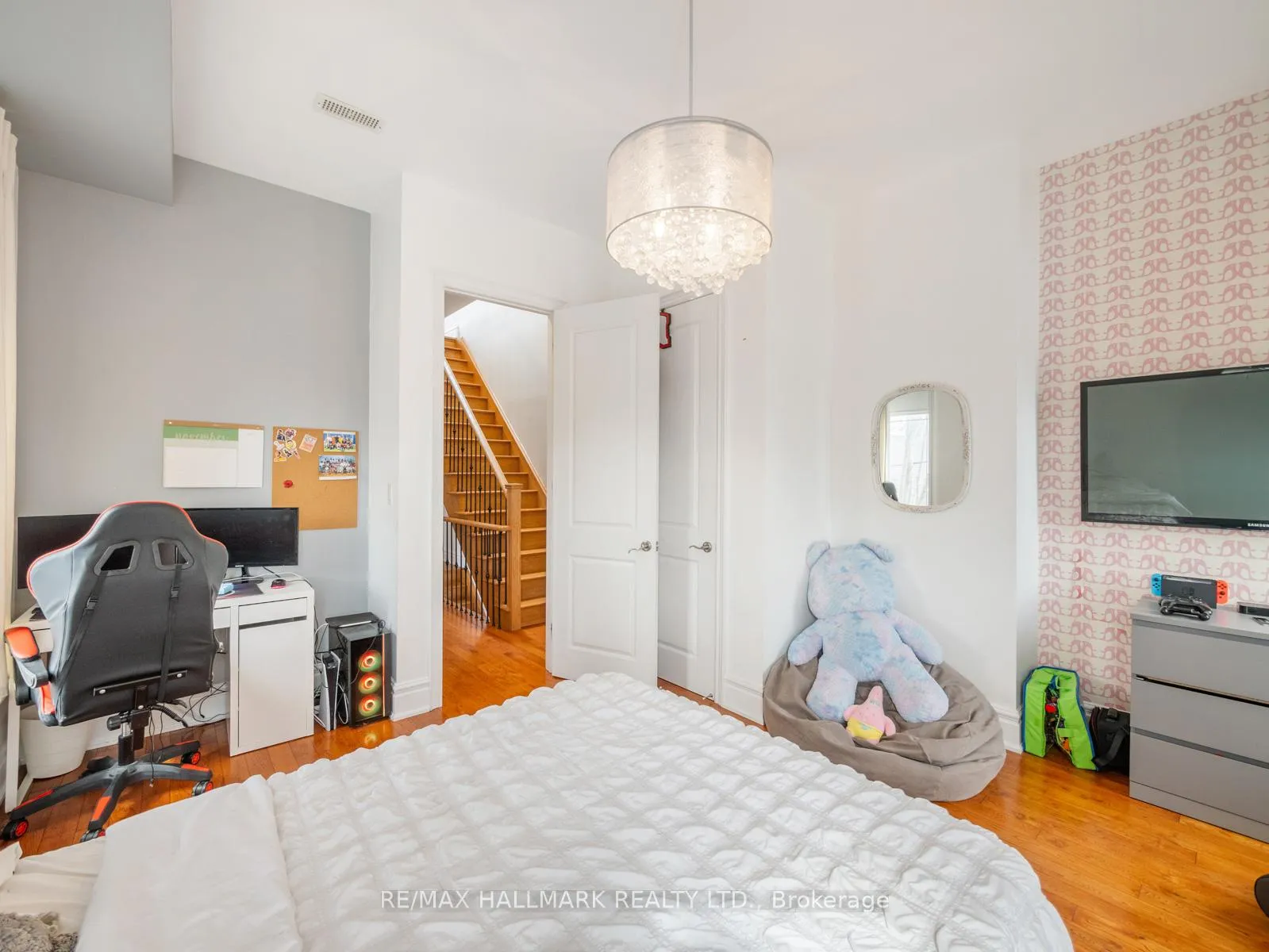 Photo 23 of 112A Morse Street, Toronto, South Riverdale — HOMEH