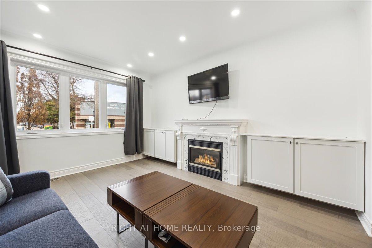 Photo 8 of 887 Cosburn Avenue, Toronto, Woodbine-Lumsden — HOMEH