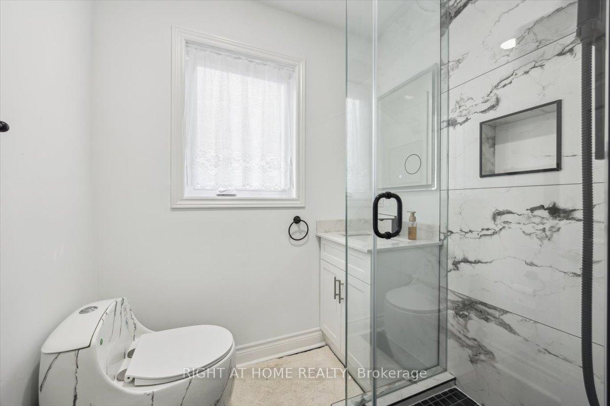 Photo 12 of 887 Cosburn Avenue, Toronto, Woodbine-Lumsden — HOMEH