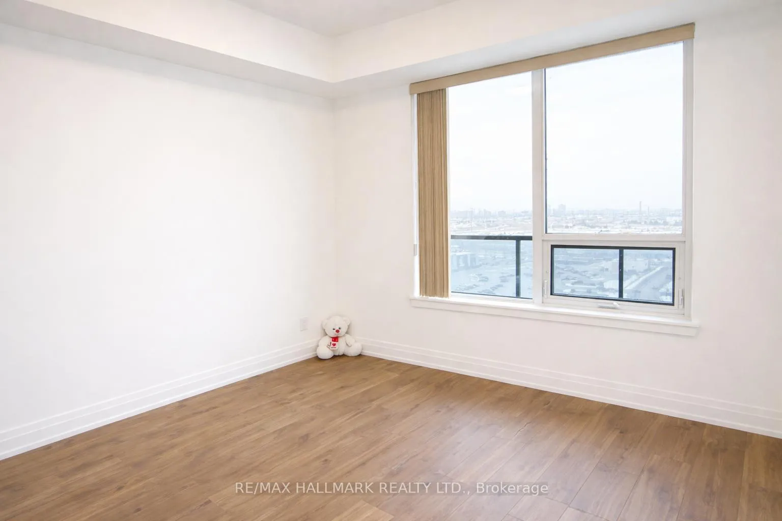 Photo 14 of Unit 1509, 3600 Highway 7, Vaughan, Vaughan Corporate Centre — HOMEH