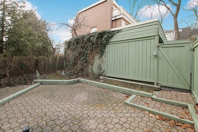 Photo 13 of 54 Beech Avenue, Toronto, The Beaches — HOMEH