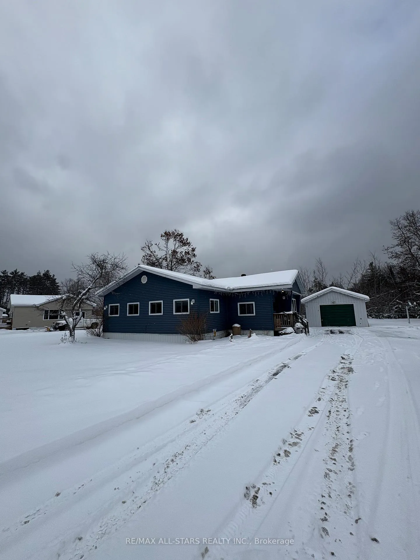 Photo 2 of 1088 Lutterworth Pines Road, Minden Hills, Lutterworth — HOMEH