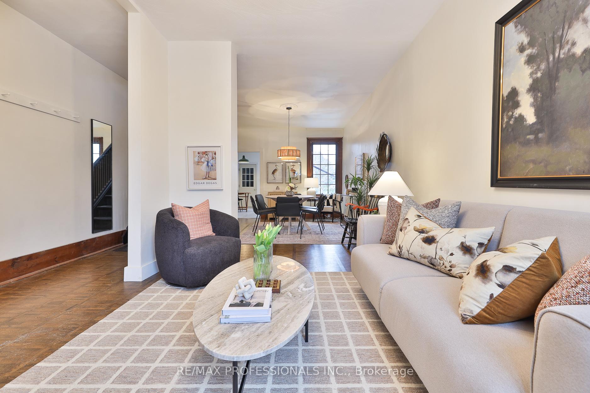 Photo 5 of 253 Howland Avenue, Toronto, The Annex — HOMEH